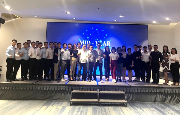 Kỹ năng Quản lý Điều hành và làm việc nhóm cho FE Credit