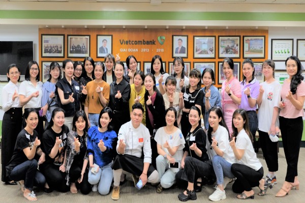 Khóa đào tạo nghiệp vụ lễ tân dành cho Vietcombank