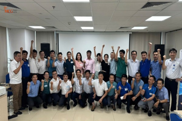 Tổng kết: Chương trình đào tạo “Nâng cao hiệu suất Giám đốc Phòng Bán hàng (Khóa 2)” năm 2025 – dành cho VNPT Vinaphone